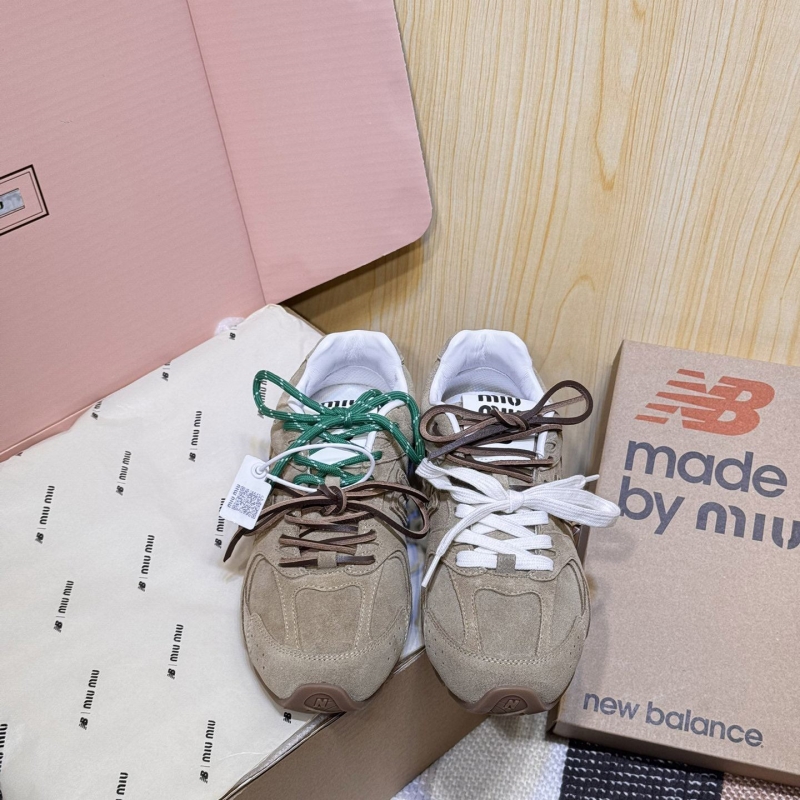 Miu Miu Casual Shoes